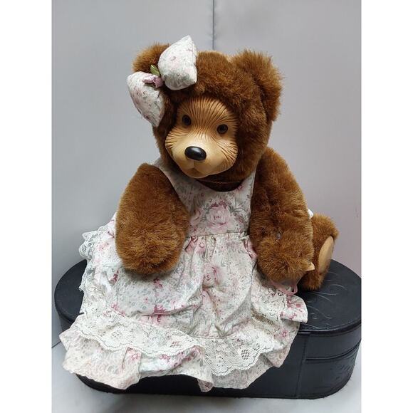 Robert Raikes artist Bear Daniella 12" Super Sweet 234/1000